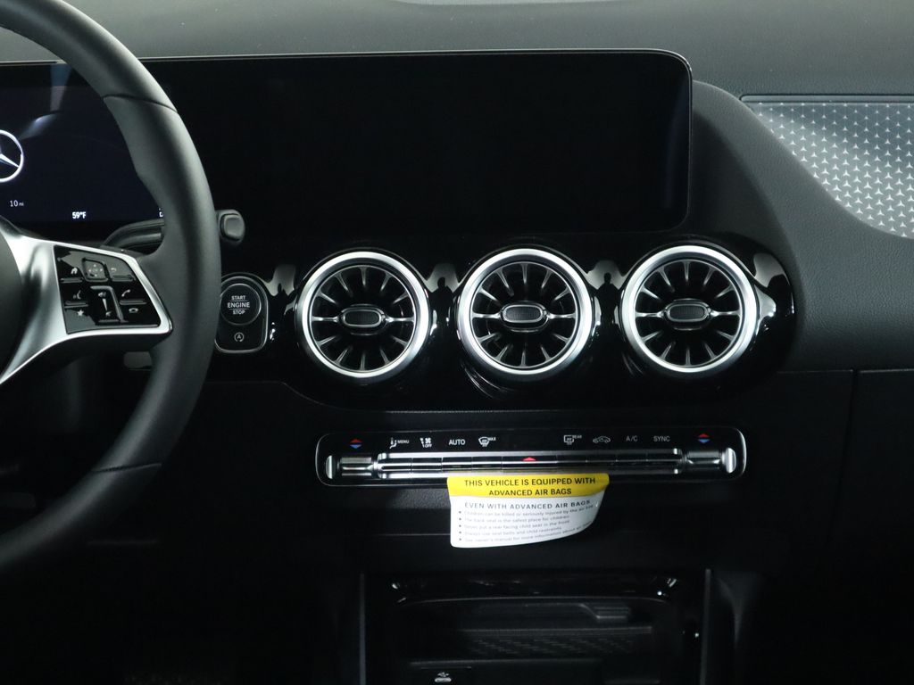 Thumbnail: 2025 Mercedes-Benz GLA - 14