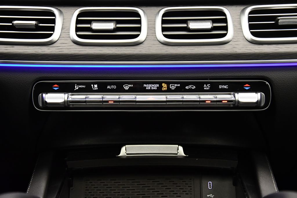 Thumbnail: 2025 Mercedes-Benz GLS - 30