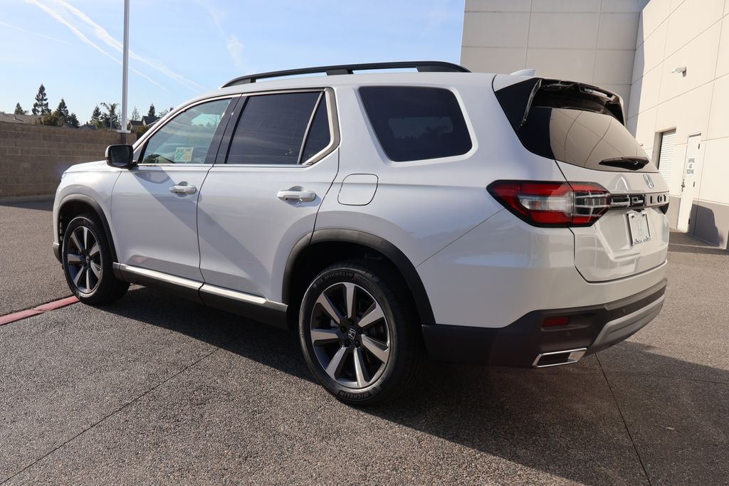 2025 Honda Pilot Touring 7