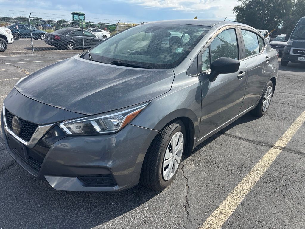 Gray (Gun Metallic) 2021 Nissan Versa Sedan Front-Wheel Drive Continuously Variable Transmission