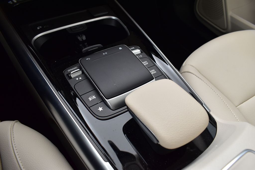 2022 Mercedes-Benz GLA 250 4MATIC 20