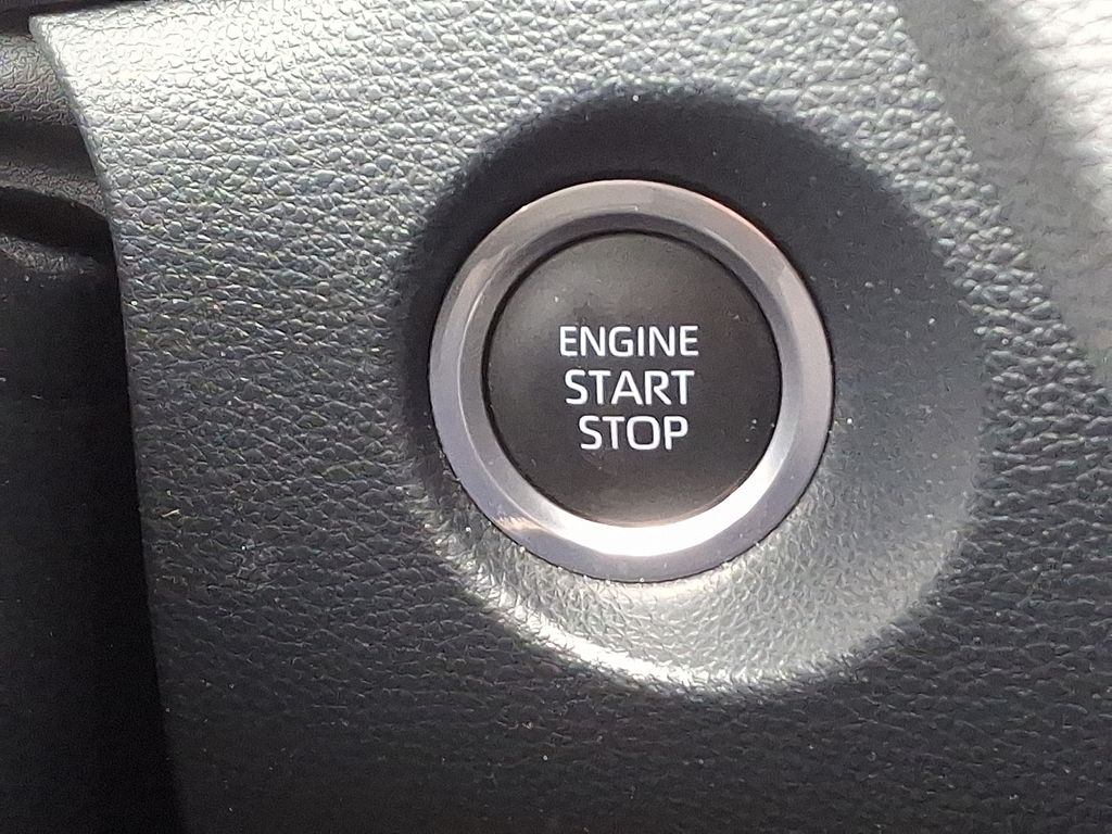 Thumbnail: 2023 Toyota Corolla Cross - 25