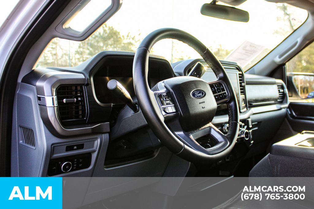 Used 2025 White Ford XLT image 19