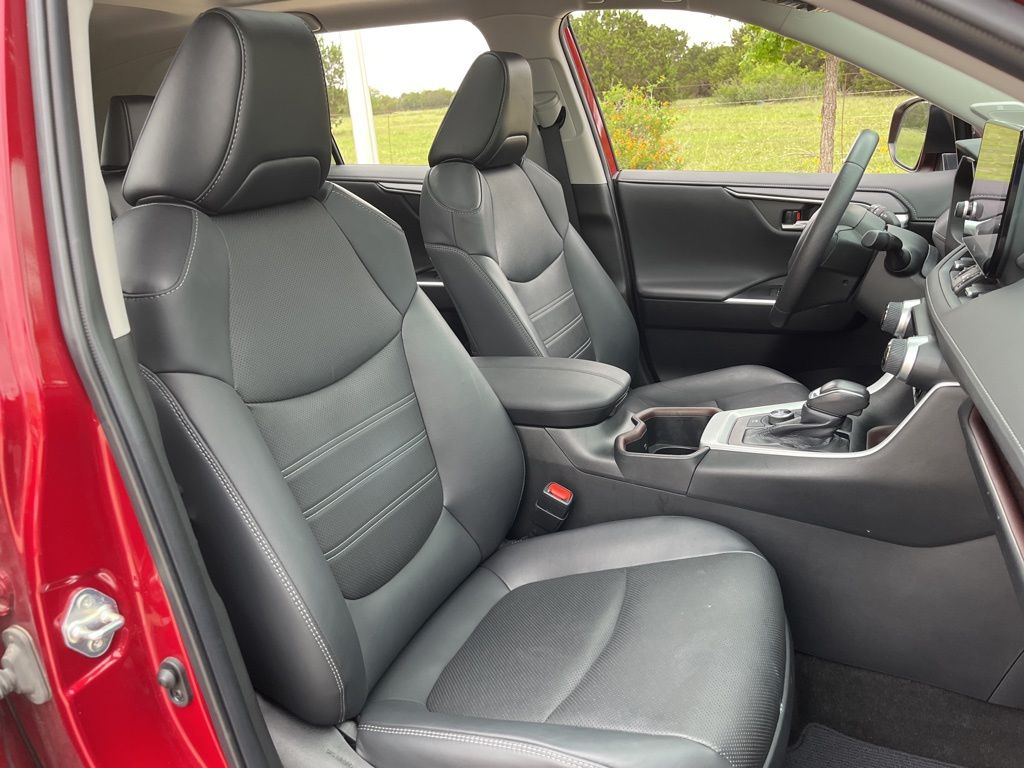 2023 Toyota RAV4 Limited 29
