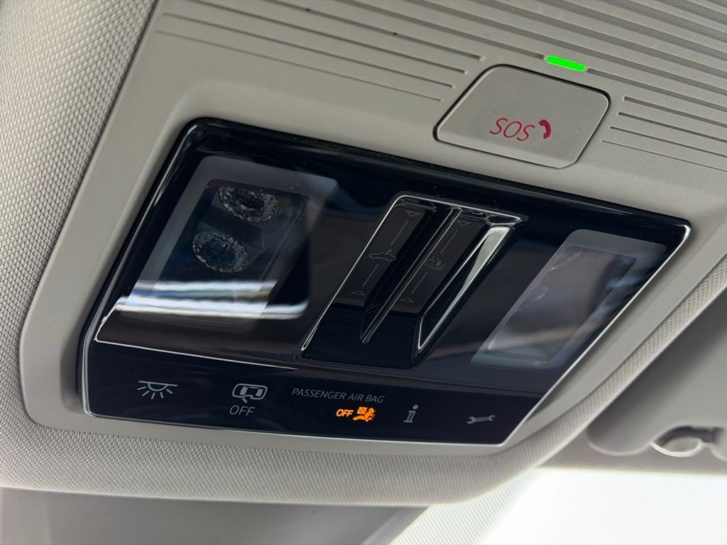 New 2026 Black Volkswagen 2.0T SE w/Technology image 36