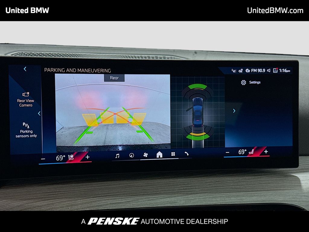 Thumbnail: 2026 BMW 3 Series - 9