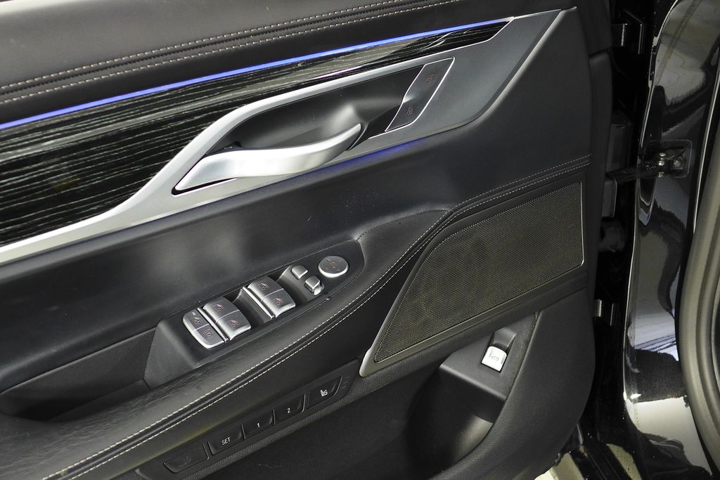 Thumbnail: 2021 BMW 7 Series - 12