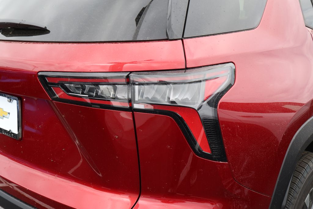 2026 Chevrolet Equinox LT 8