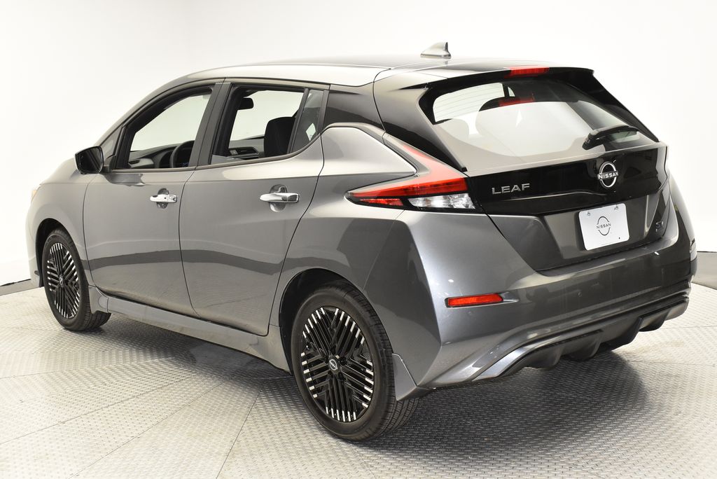 Thumbnail: 2024 Nissan Leaf - 7
