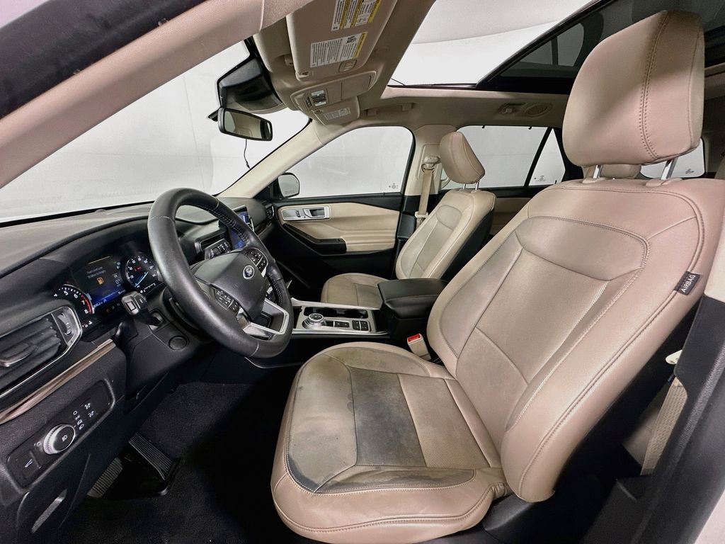 Thumbnail: 2020 Ford Explorer - 22