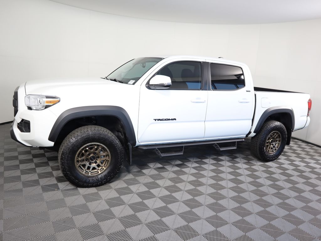 Thumbnail: 2023 Toyota Tacoma - 8