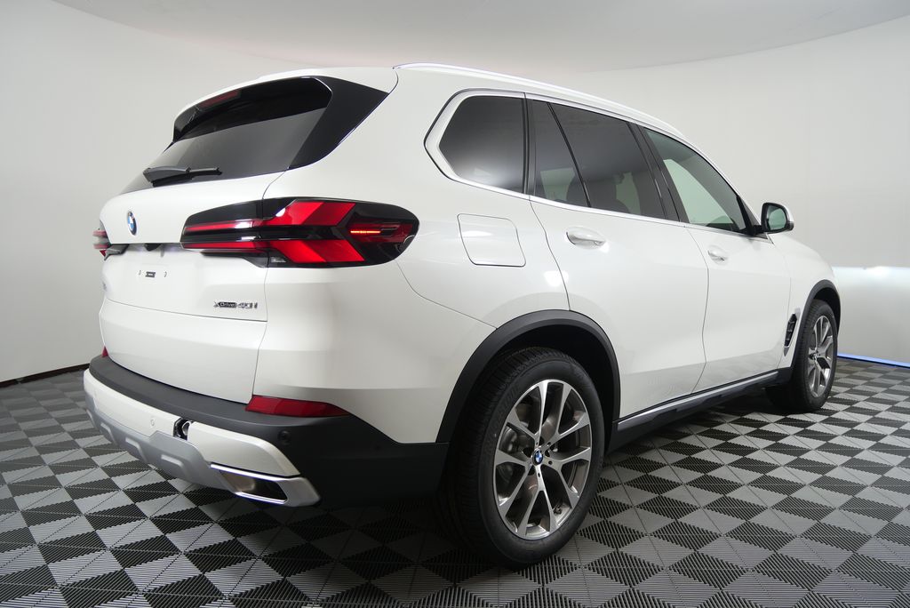Thumbnail: 2026 BMW X5 - 3