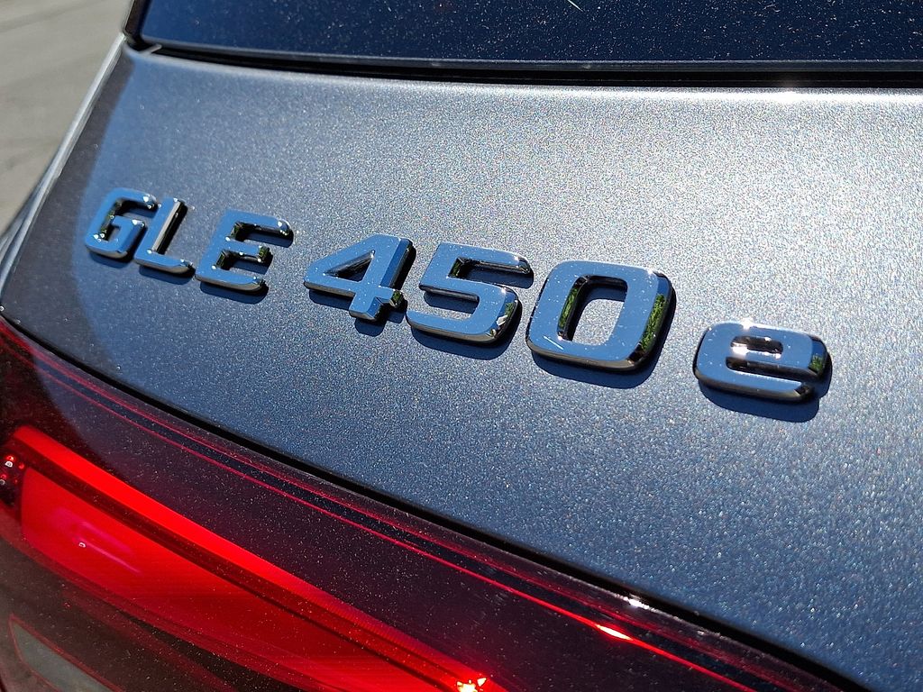 Thumbnail: 2025 Mercedes-Benz GLE - 30