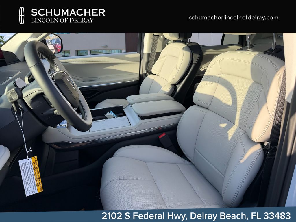 new 2026 Lincoln Navigator car, priced at $97,189