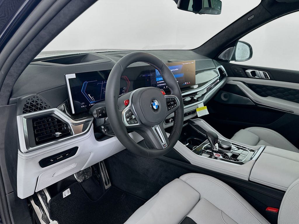 2025 BMW X5 M Competition 9