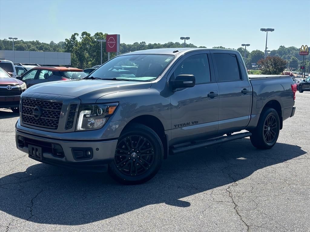 2019 Nissan Titan SV Crew Cab 4WD