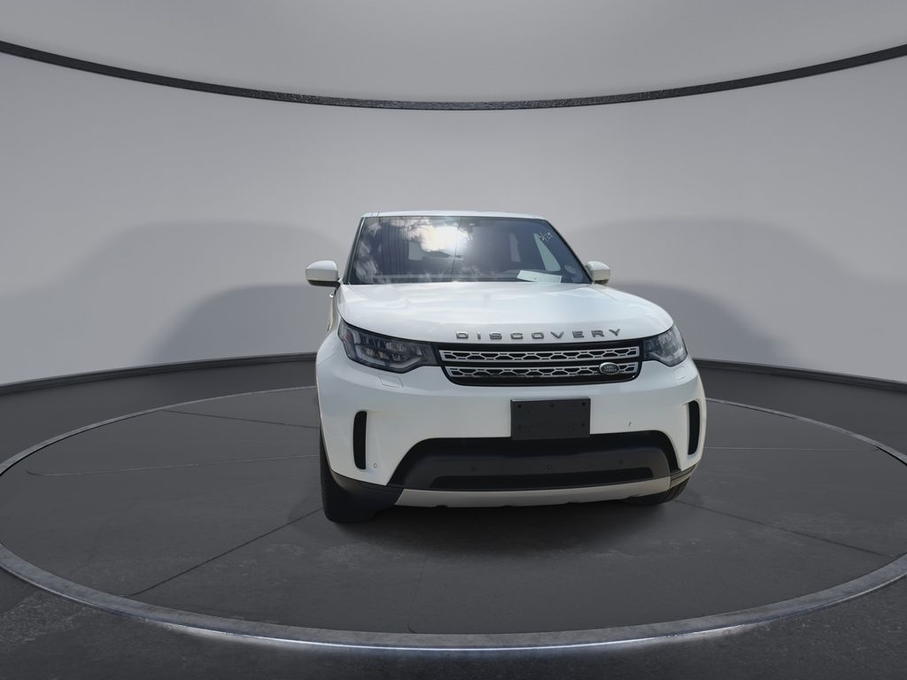 Thumbnail: 2018 Land Rover Discovery - 3