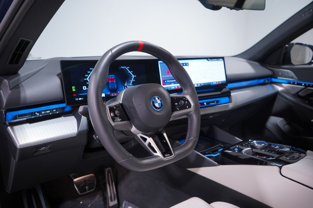Thumbnail: 2024 BMW i5 - 6