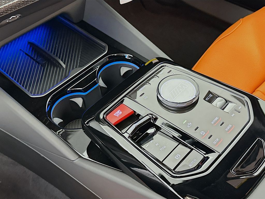 Thumbnail: 2027 BMW M5 - 15