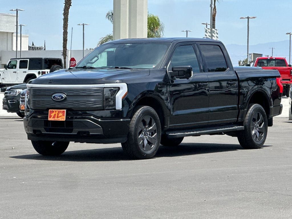 2022 Ford F-150 Lightning Lariat