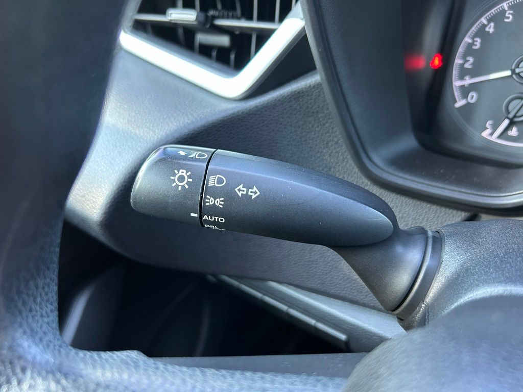 Thumbnail: 2021 Toyota Corolla - 21