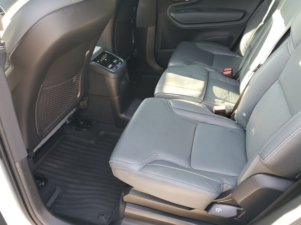 Used Car 2024 Volvo Xc90 Recharge Plug-in Hybrid  Ultimate For Sale In Austin, Texas