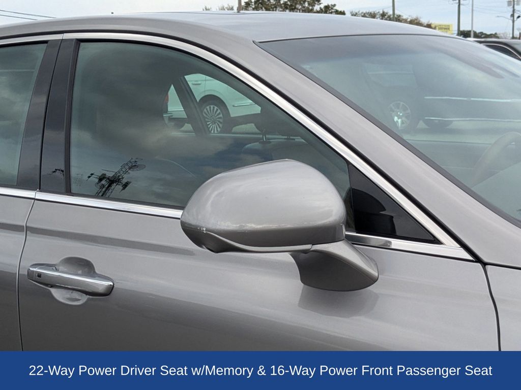 2021 Genesis G90 3.3T Premium RWD