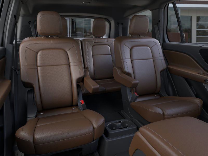 Thumbnail: 2026 Lincoln Aviator - 11