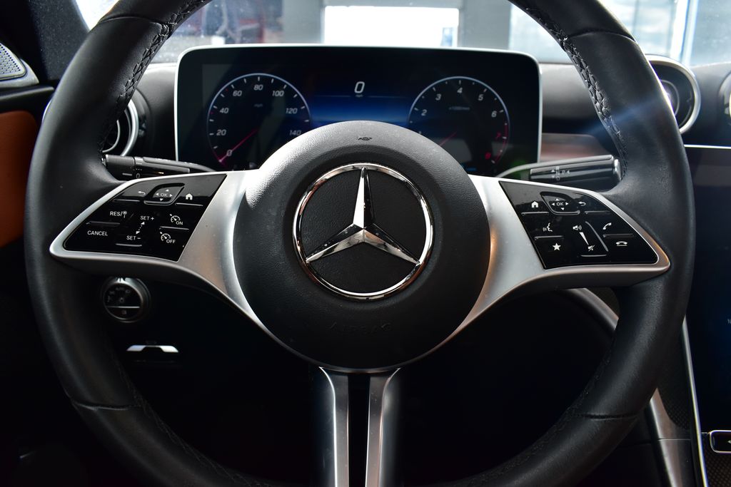 Thumbnail: 2022 Mercedes-Benz C-Class - 15