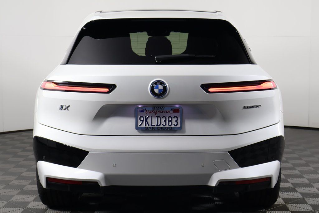Thumbnail: 2024 BMW iX - 5