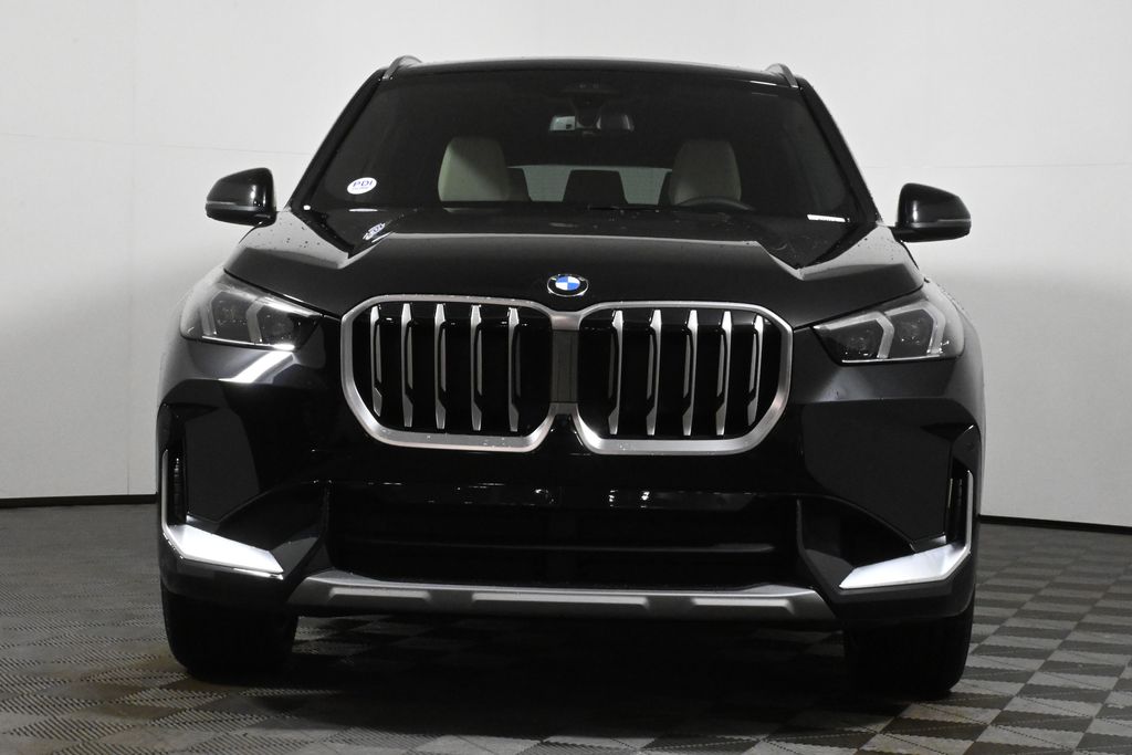 2025 BMW X1 xDrive28i 10