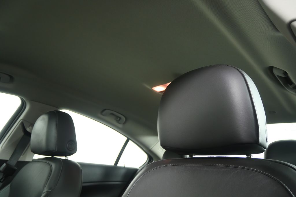 Thumbnail: 2015 Buick Regal - 11