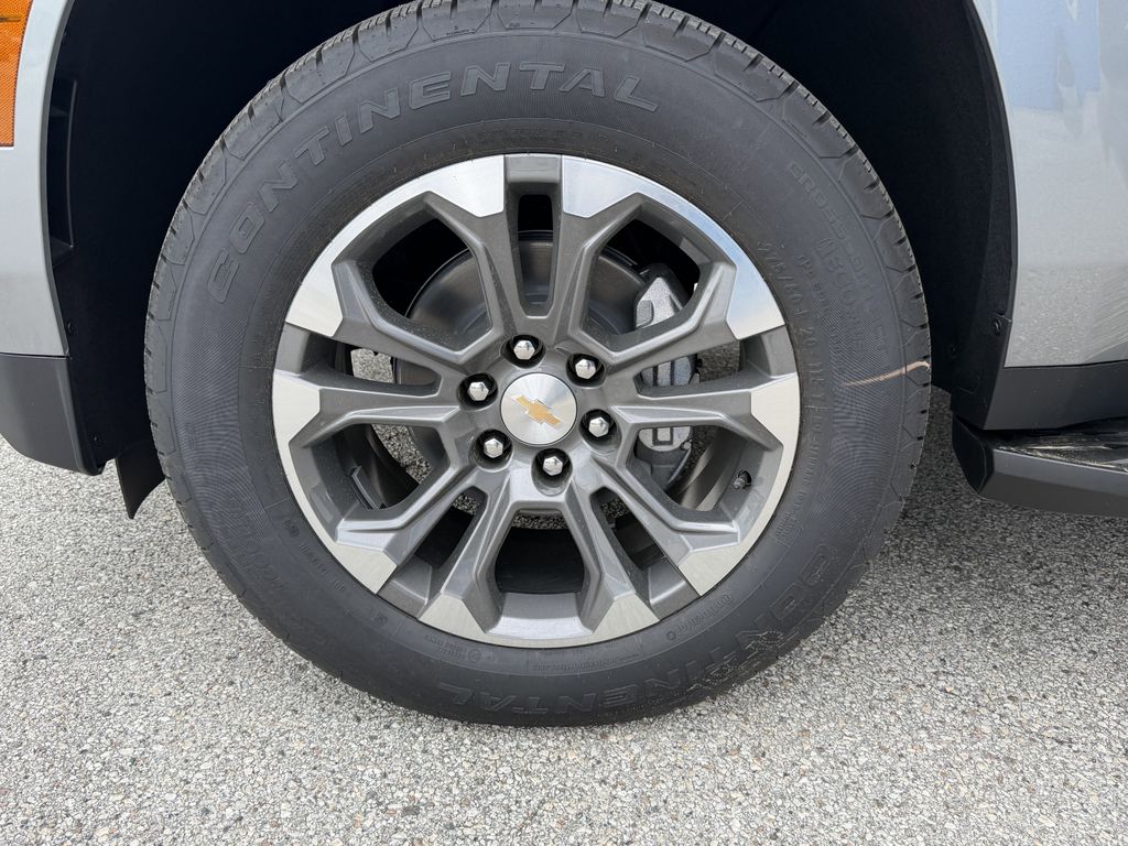 new 2026 Chevrolet Suburban car, priced at $64,495