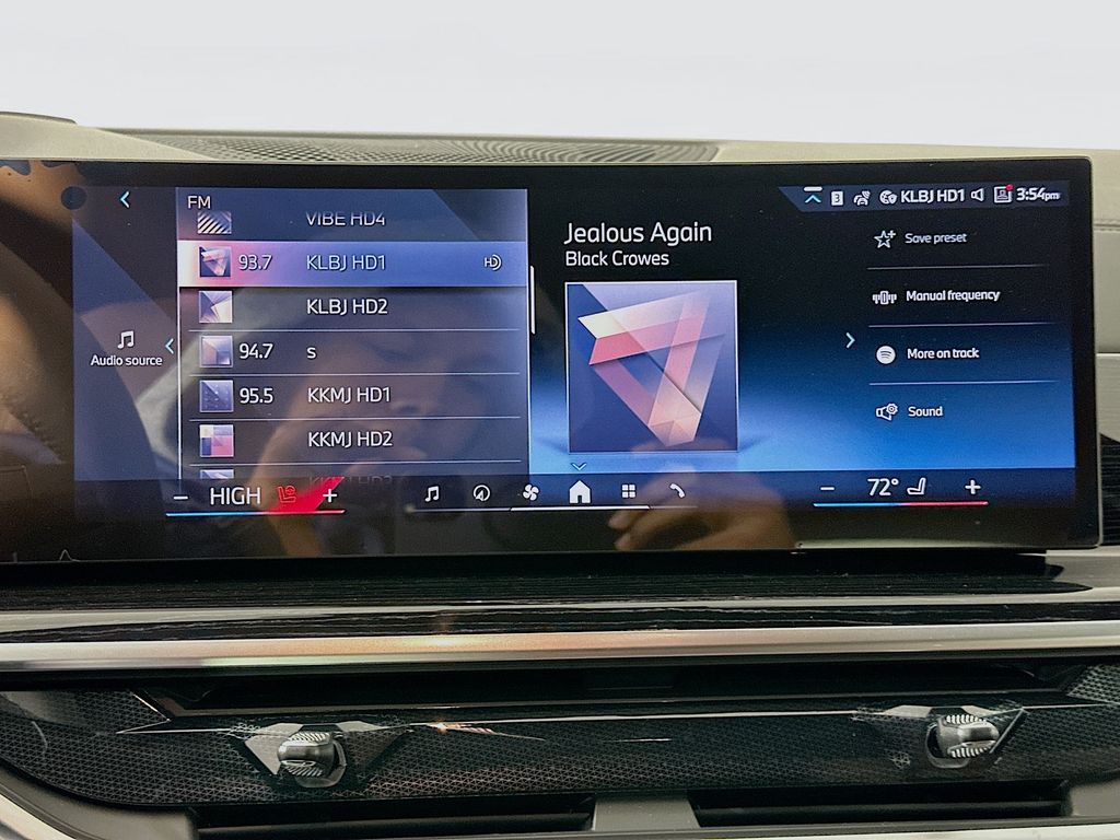 Thumbnail: 2026 BMW X5 - 11