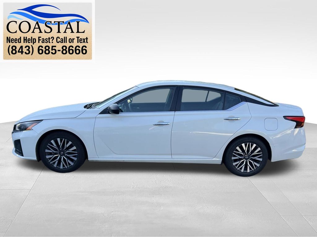 2024 Nissan Altima 2.5 SV White at Lugoff Nissan