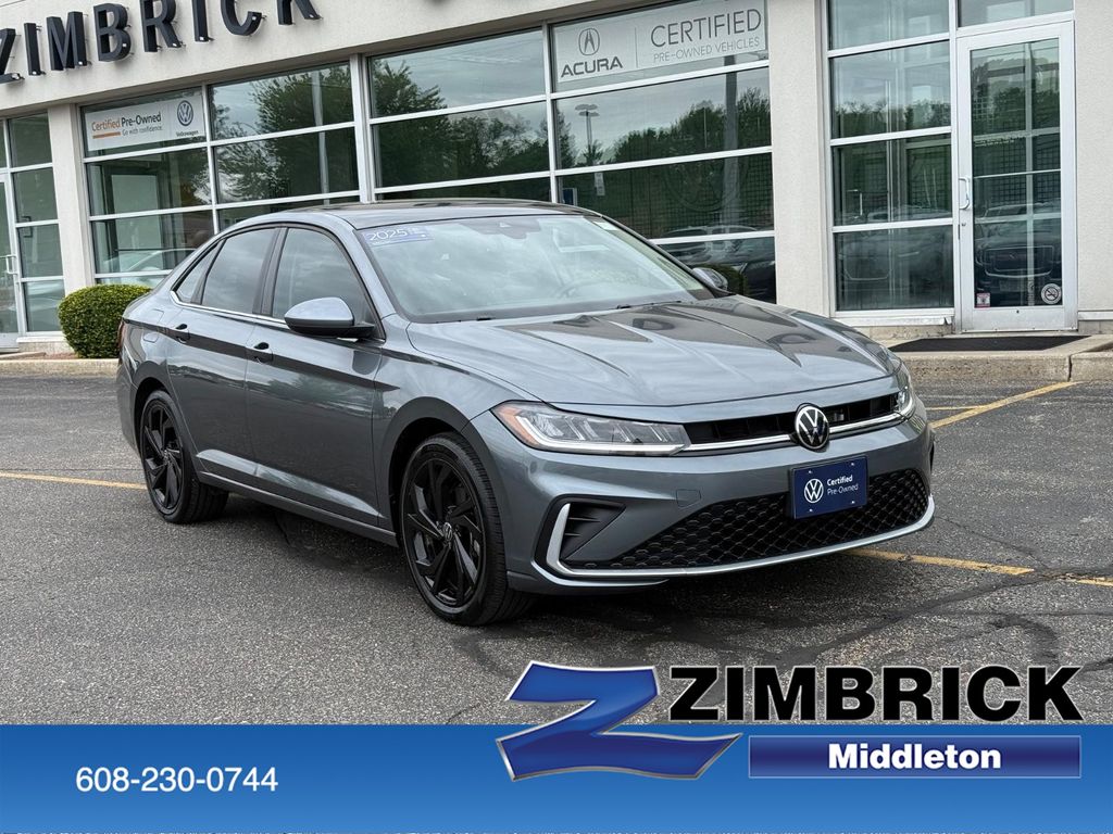 Platinum Gray Metallic 2025 Volkswagen Jetta SE FWD Sedan Front-Wheel Drive 8-Speed Automatic