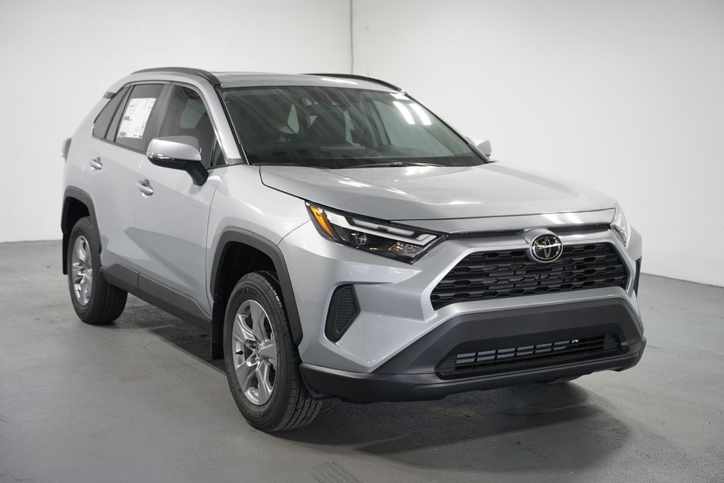 Thumbnail: 2025 Toyota RAV4 - 3