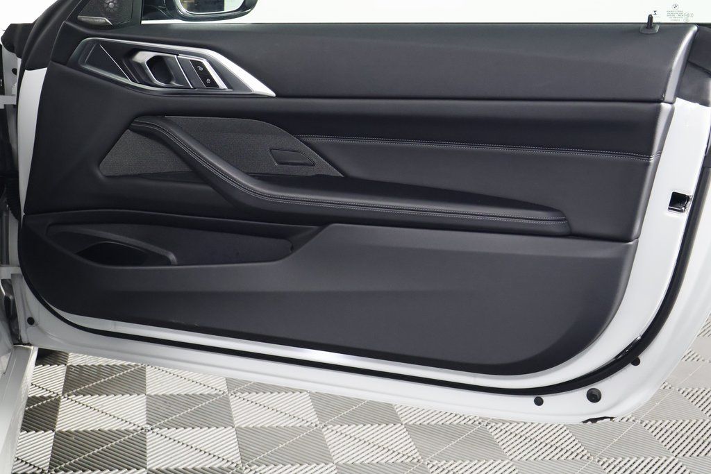 Thumbnail: 2022 BMW 4 Series - 13
