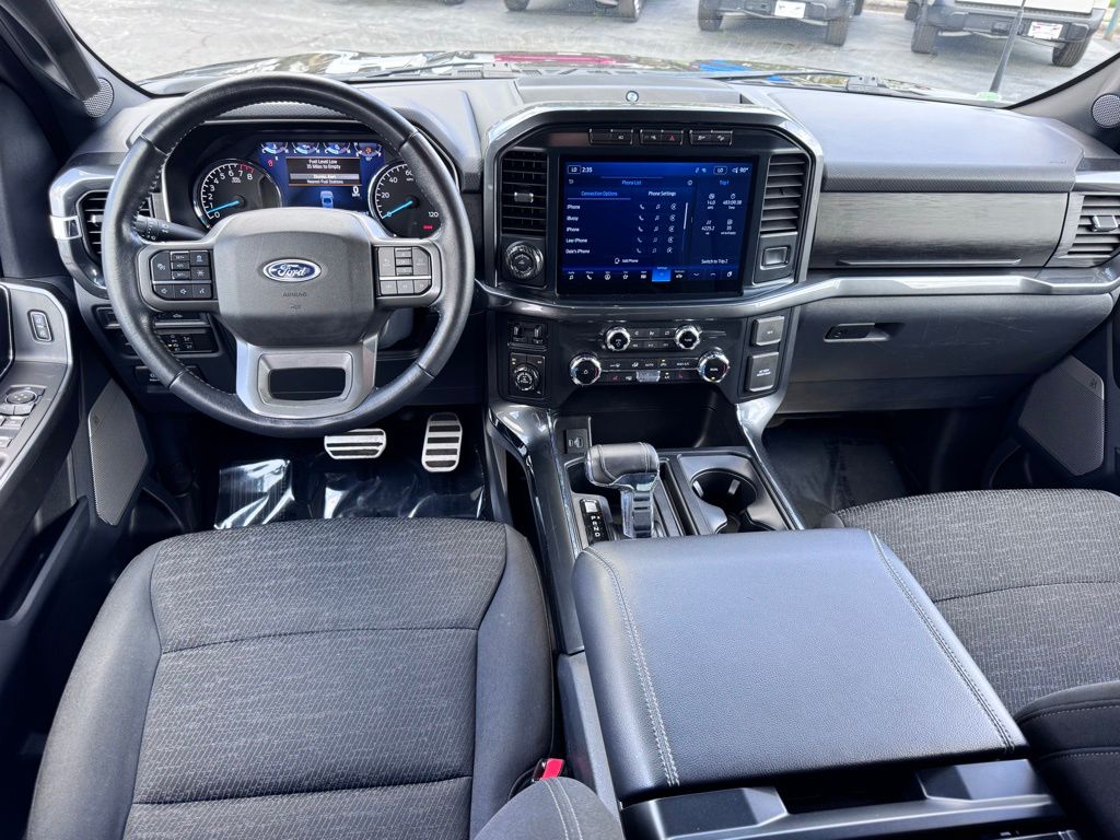 View vehicle photo 6