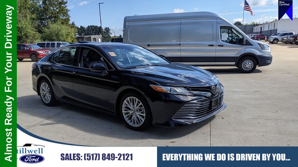 Black 2018 Toyota Camry Sedan Front-Wheel Drive 8-Speed Automatic