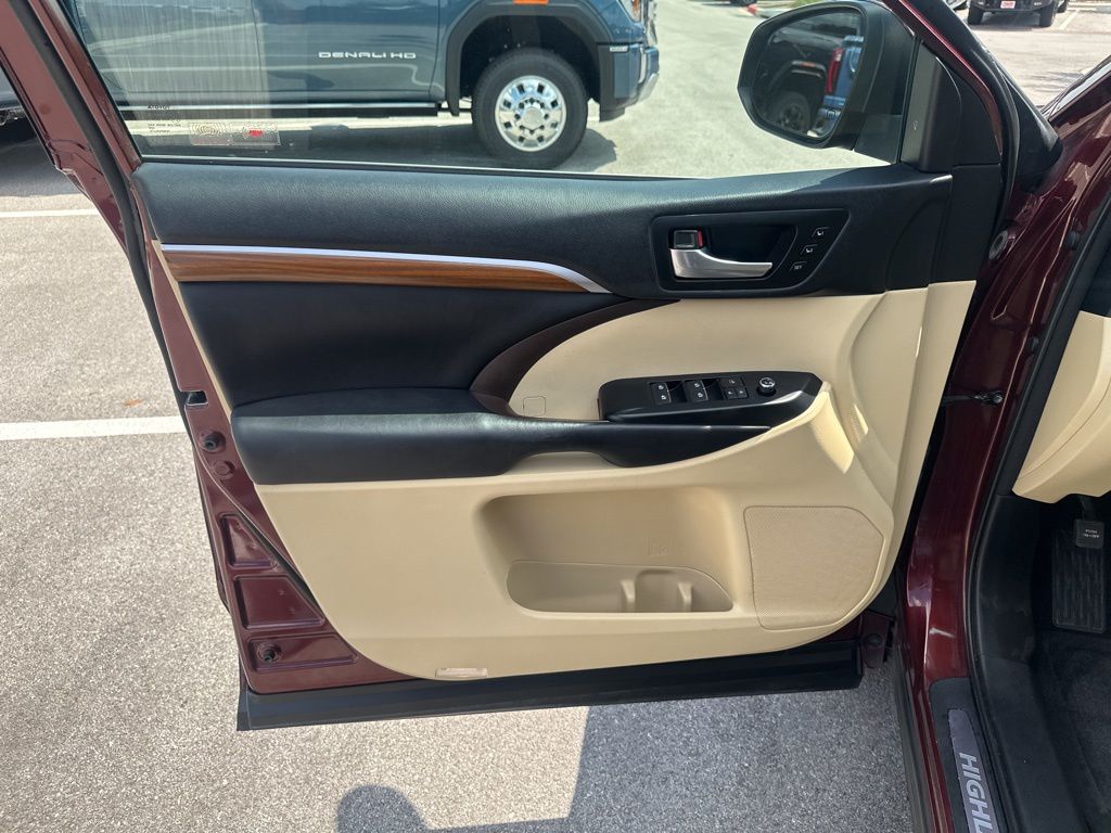 Used Car 2018 Toyota Highlander  Limited For Sale In Austin, Texas