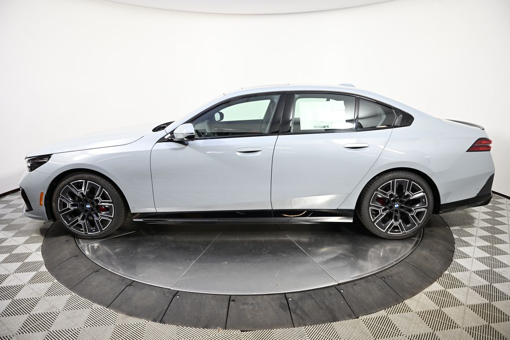 Thumbnail: 2026 BMW i5 - 2