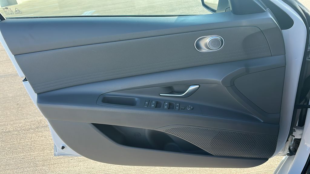 2024 Hyundai Elantra SEL White at Durrett Motor Company