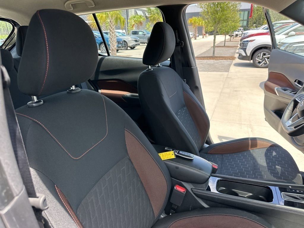 2023 Super Black Nissan Kicks SR FWD SUV