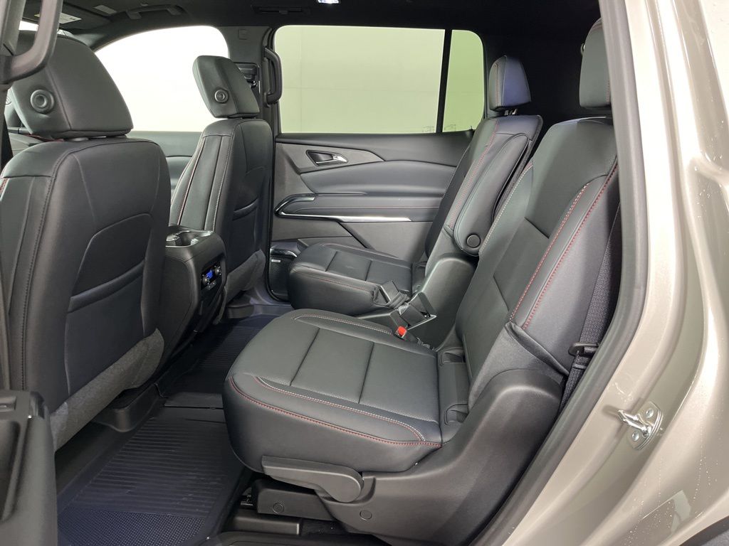 Thumbnail: 2026 Chevrolet Traverse - 24