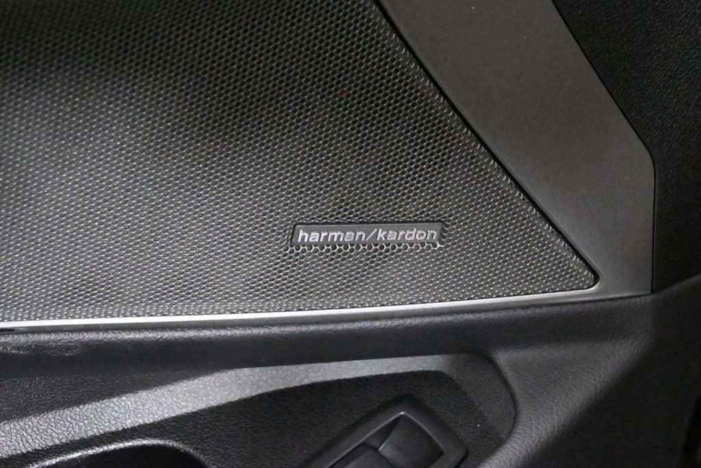 Thumbnail: 2023 BMW 3 Series - 28