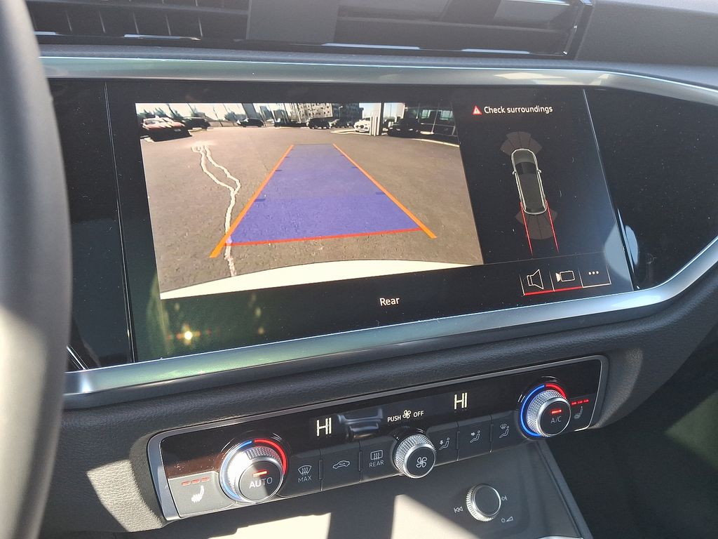 2025 Audi Q3  14