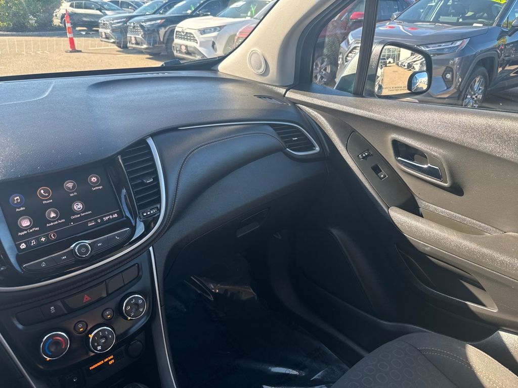 2020 Chevrolet Trax LS photo 23