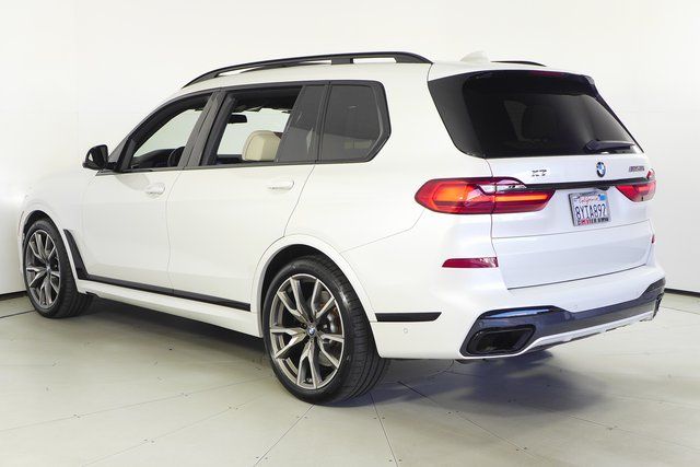 2022 BMW X7 M50i 9