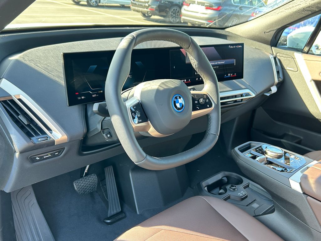 2025 BMW iX xDrive50 13